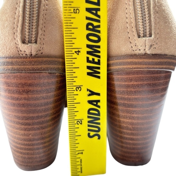 Vince Camuto Gigietta Ankle Boots Booties Size 11 Tan Suede Leather Block Heel - Picture 9 of 12